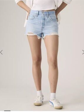 Levi’s 501 Shorts - Light Wash